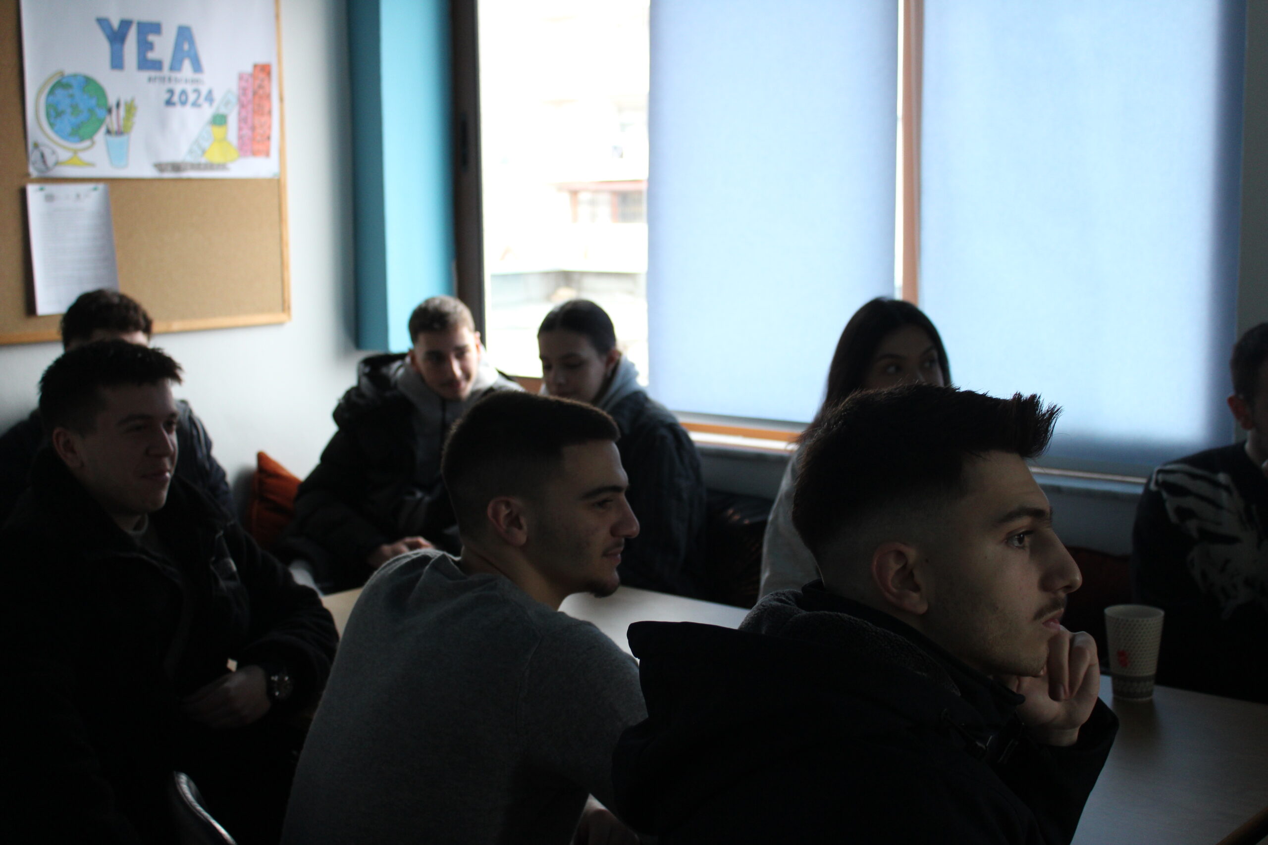 Filloni Rrugëtimin Drejt Suksesit me YEA! Awards